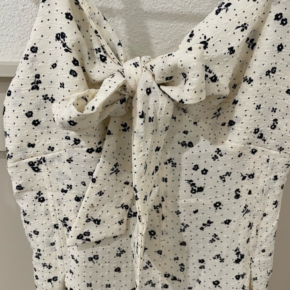 Free People Coming Home Wide Leg Romper Size XS Ivory Front Bow - Picture 10 of 15